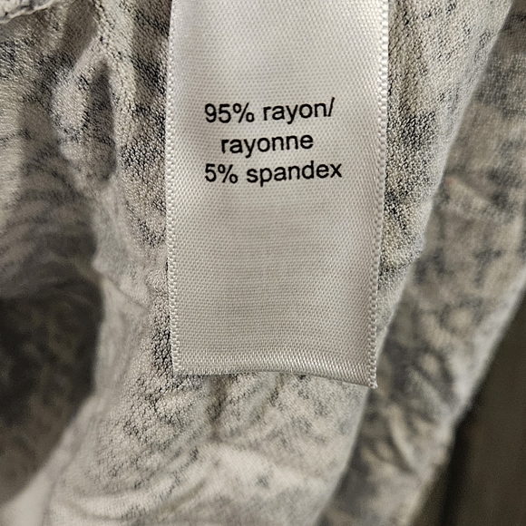 Large Animal Print Bubble Sleeve Tee - Picture 2 of 3